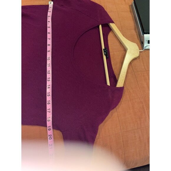 Theory cashmere blend short sleeve asymmetrical hem sweater top Small - Picture 6 of 8